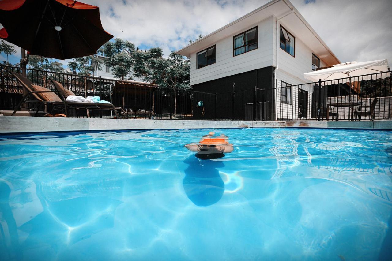 Swimming Pool Holiday Villa Auckland Bagian luar foto