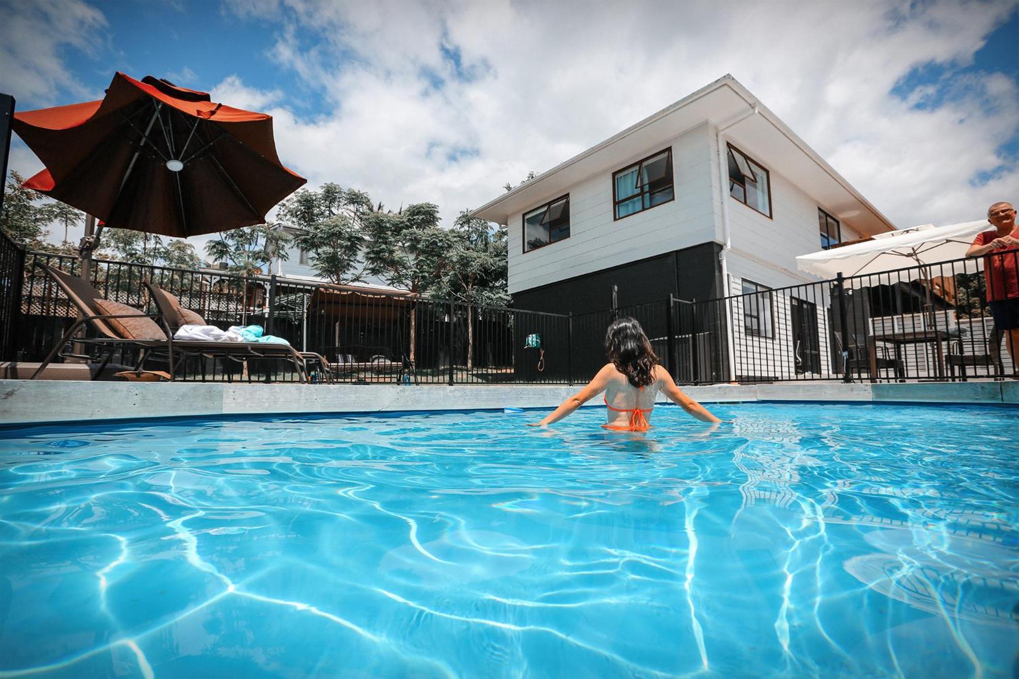 Swimming Pool Holiday Villa Auckland Bagian luar foto